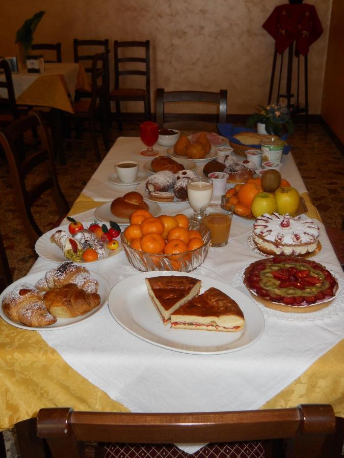 Antico Palazzo Bed & Breakfast Giardini Naxos Exterior foto