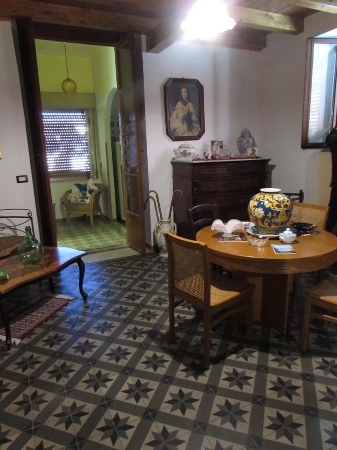 Antico Palazzo Bed & Breakfast Giardini Naxos Exterior foto