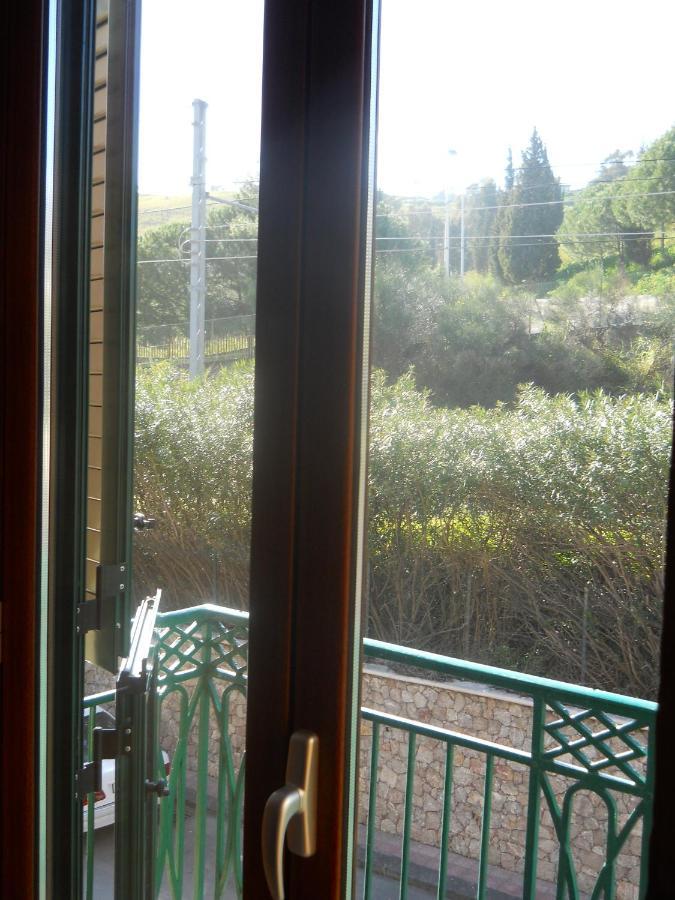 Antico Palazzo Bed & Breakfast Giardini Naxos Exterior foto