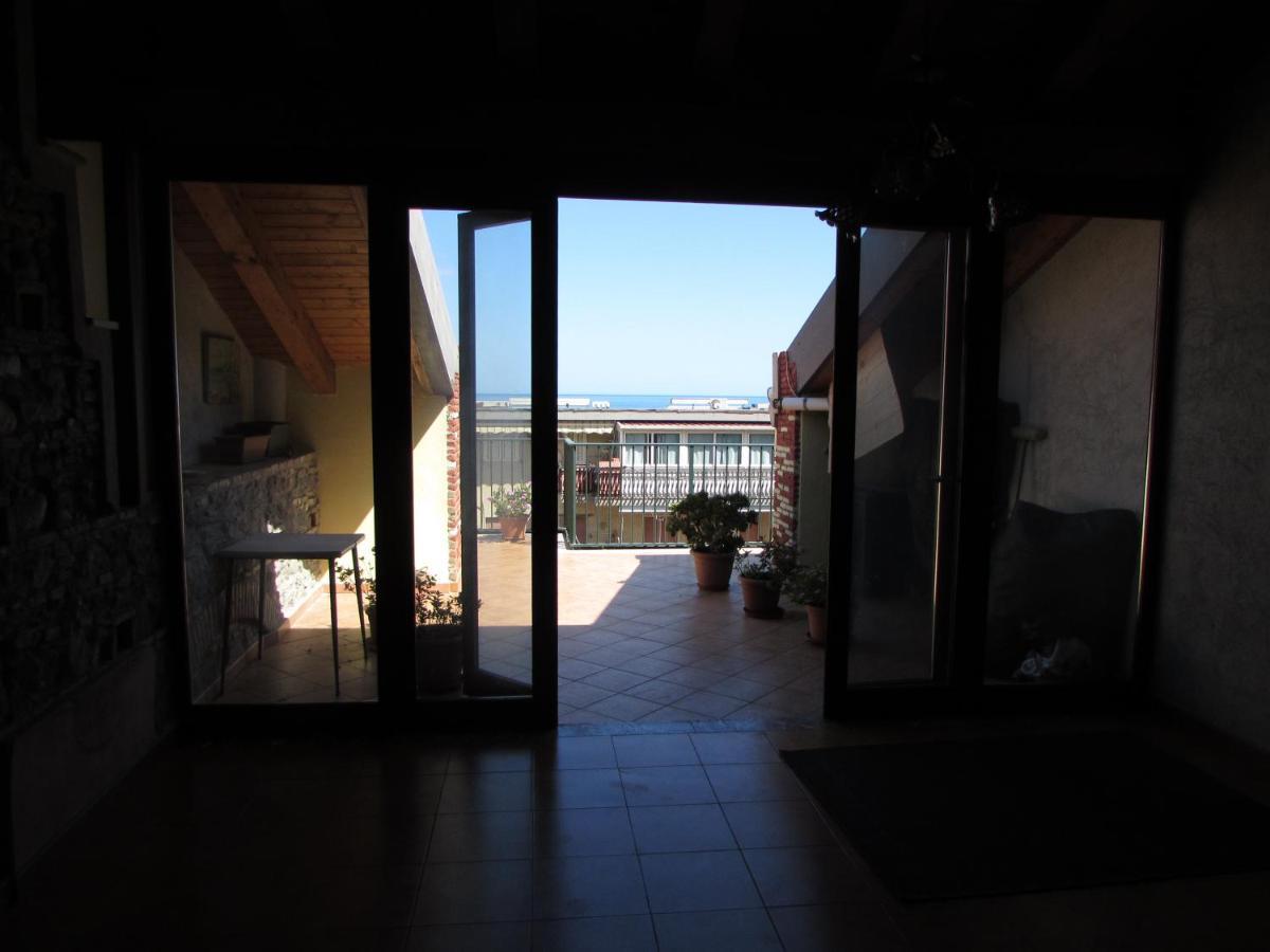 Antico Palazzo Bed & Breakfast Giardini Naxos Exterior foto