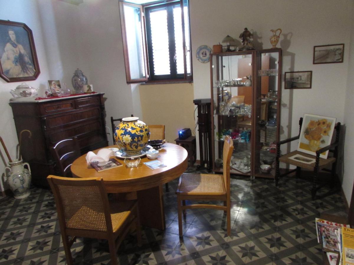 Antico Palazzo Bed & Breakfast Giardini Naxos Exterior foto
