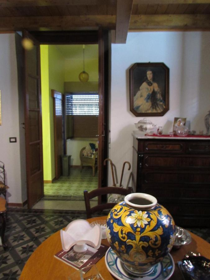 Antico Palazzo Bed & Breakfast Giardini Naxos Exterior foto